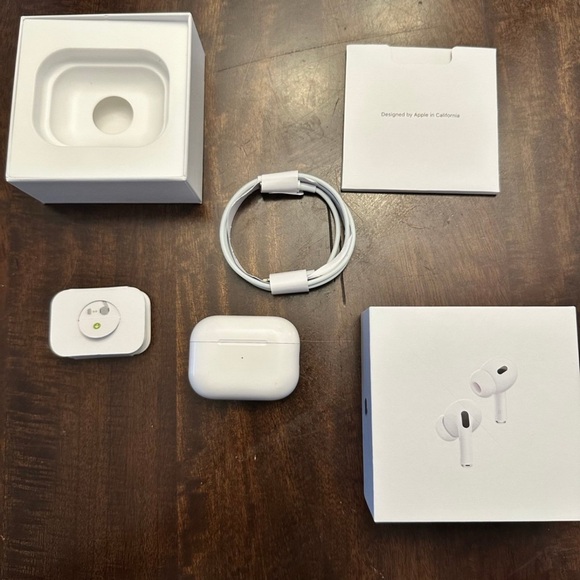 Apple AirPods Pro with Charging Case